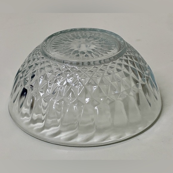 Mid Century Vtg Round Patterned Cut Glass Candy Dish - Picture 10 of 13